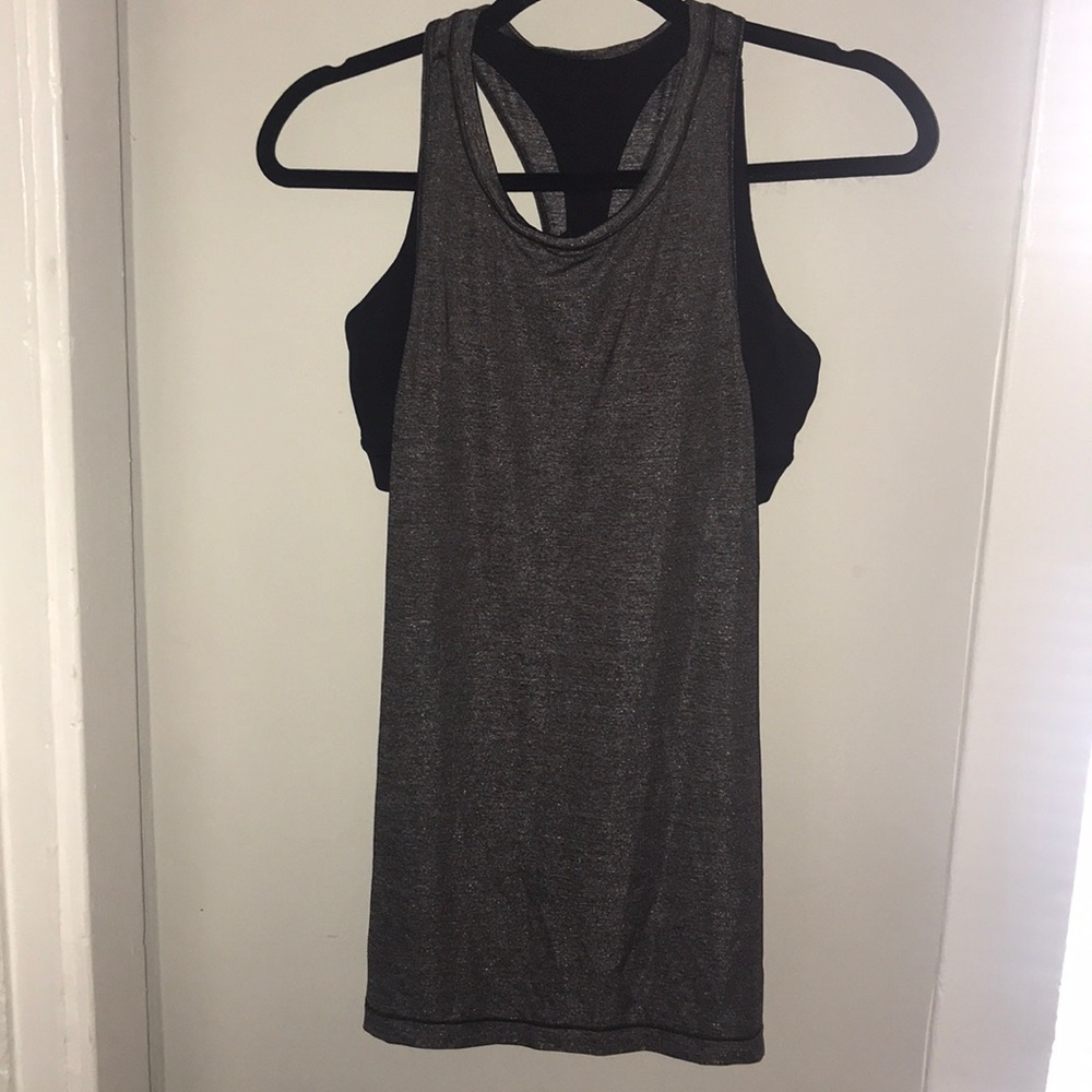 Lululemon workout tank with built in sportsbar